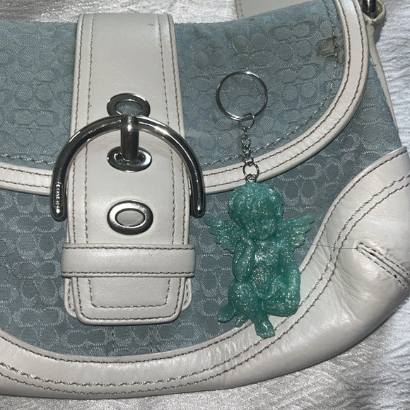 COACH soho signature light blue and white bag + free angel keychain + extra bag - Picture 11 of 11